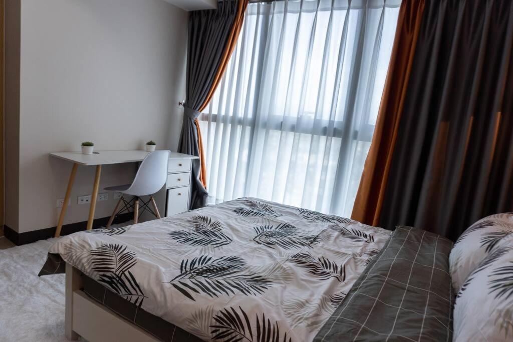 A2J Luxury 2Br Bgc Uptown Suite Near Uptown Mall Manila Exterior photo